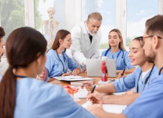 Your Guide To Pursuing A Nursing Career Nursing Career