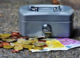 Six Ways to Start Managing Your Money More Effectively