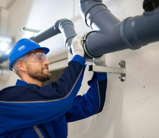 How Finding the Right Plumber Near Me Transforms Home Repairs Home Repairs