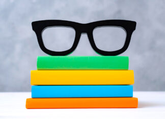 Minimalist Eyewear: Top Picks For a Clean Look Minimalist Eyewear