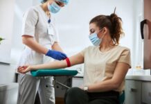 Flexibility And Freedom – Why You Should Consider Becoming A Traveling Phlebotomist workplace environment