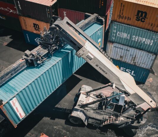 How To Balance Cost Savings With Service Quality logistics and trade