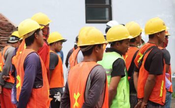 What Does It Take to Manage a Construction Site Effectively? construction site management