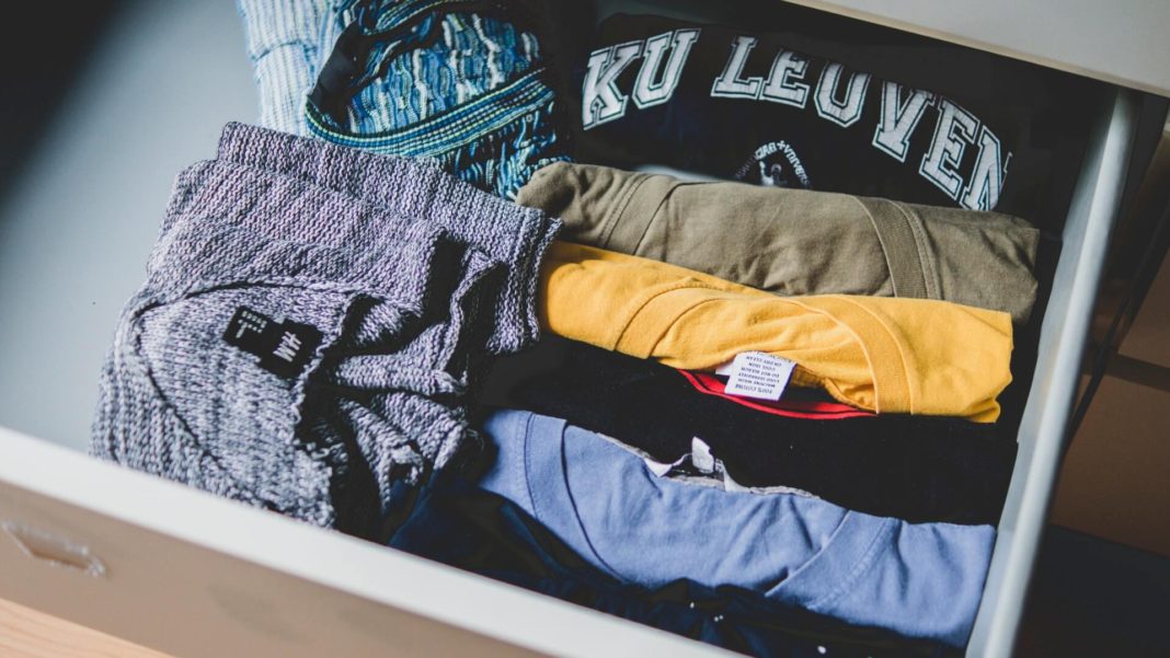 Some Useful Ways to Get Rid of Unwanted Clothes