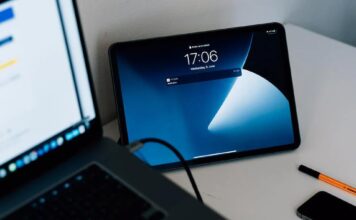 How to Choose the Right Refurbished iPad for Your Business Needs Refurbished iPad