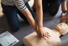 Understanding the Importance of BLS vs CPR in Healthcare Healthcare