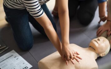 Understanding the Importance of BLS vs CPR in Healthcare Healthcare