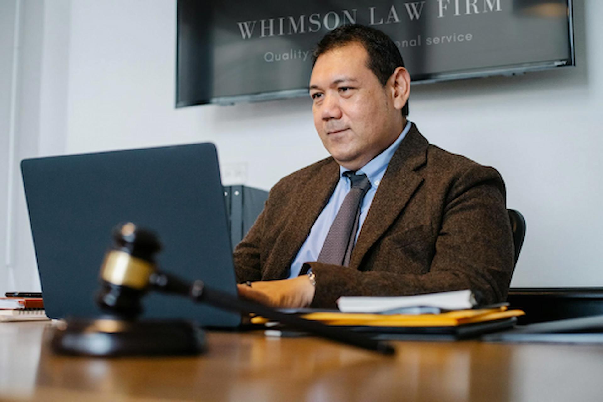 Tax Attorney vs. CPA