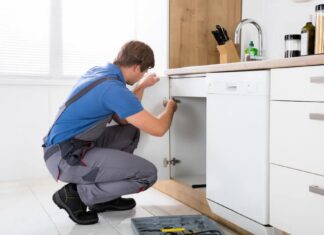 From Drab to Fab: How Construction Professionals Can Help Revitalize Your Kitchen