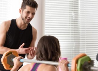 Navigating the Job Market: How a Fitness Manager Certification Can Give You an Edge fitness professional