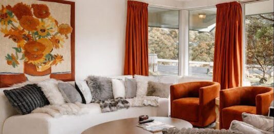 The Ultimate Guide to Booking Premium Snow Accommodation Without the Stress Snow Accommodation