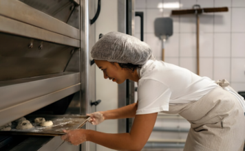 How to Choose the Best Equipment for Your Bakery Bakery
