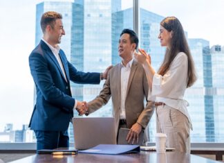 Effective Employee Rewards Programs: What Every Employer Should Know Rewards Programs